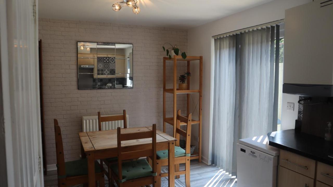 Urban Escape Glasgow Green Free Parking 20Min Walk To City Center Exteriör bild