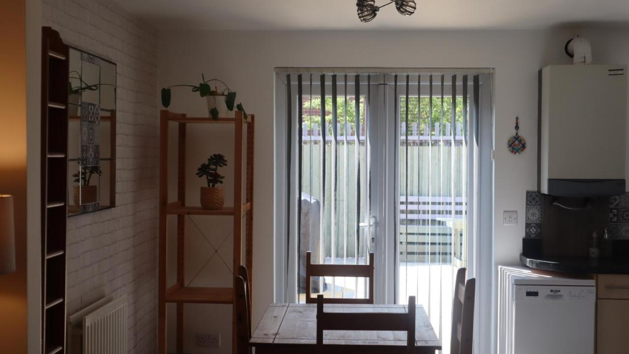 Urban Escape Glasgow Green Free Parking 20Min Walk To City Center Exteriör bild