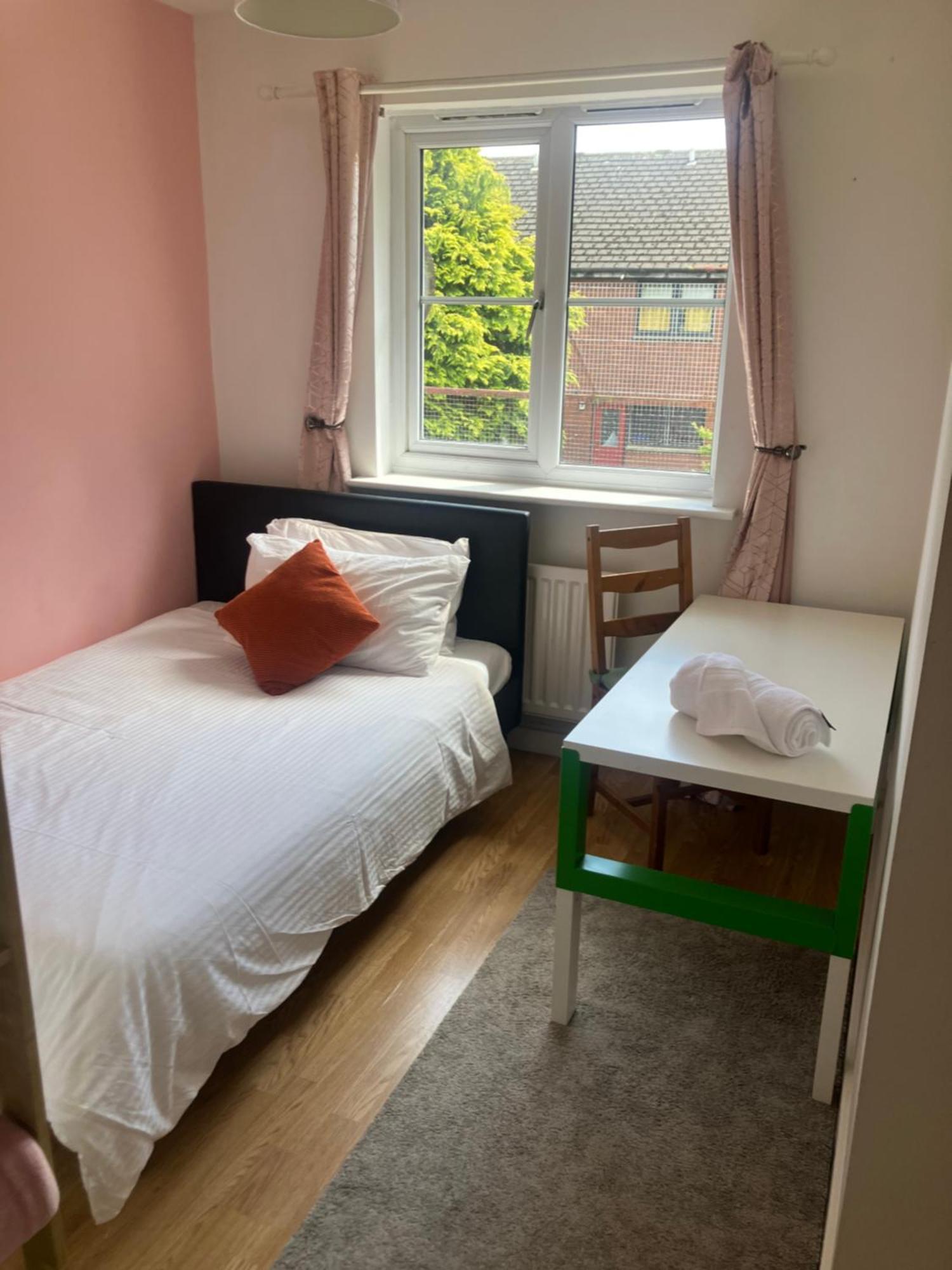 Urban Escape Glasgow Green Free Parking 20Min Walk To City Center Exteriör bild